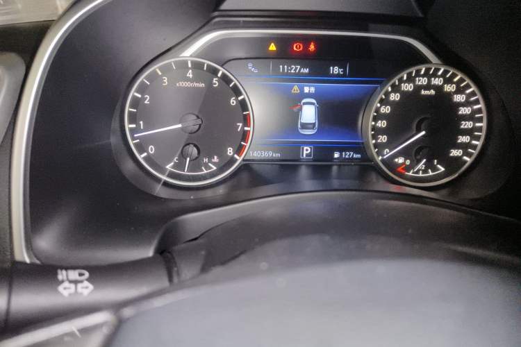 Used Nissan Murano 2015 2.5L XV RES Plus Two-Wheel-Drive Touring Edition Odometer Close Up