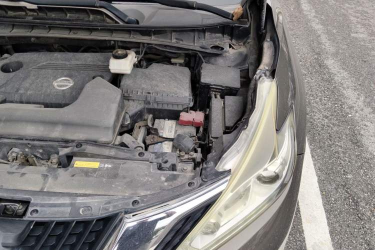Used Nissan Murano 2015 2.5L XL Two-Wheel Drive Smart Edition Engine Bay Left