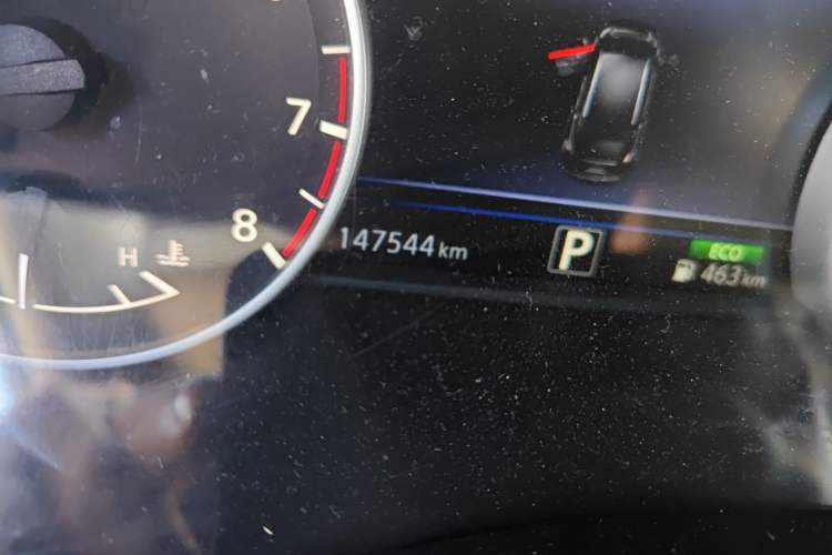 Used Nissan Murano 2015 2.5L XL Two-Wheel Drive Smart Edition Odometer Close Up