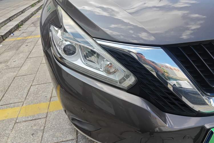 Used Nissan Murano 2015 2.5L XL Two-Wheel Drive Smart Edition Right Front Headlight