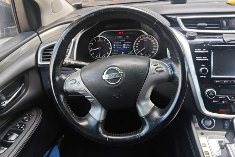 Used Nissan Murano 2015 2.5L XL Two-Wheel Drive Smart Edition Steering Wheel