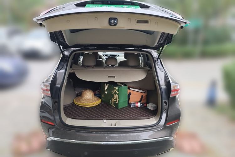 Used Nissan Murano 2015 2.5L XL Two-Wheel Drive Smart Edition Trunk