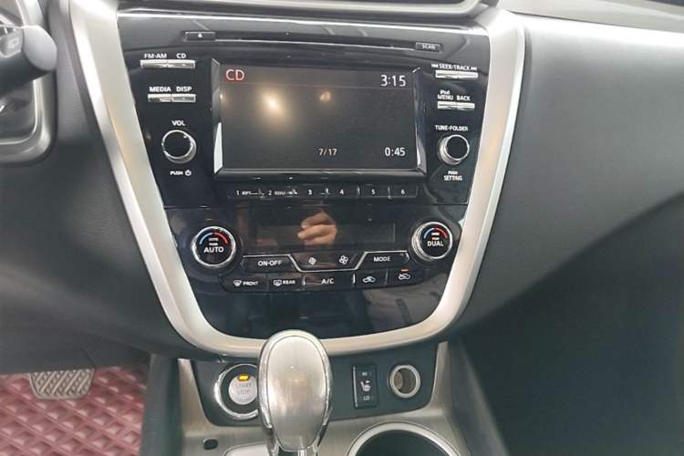 Used Nissan Murano 2015 2.5L XL Two-Wheel Drive Smart Edition Audio And AC Panel