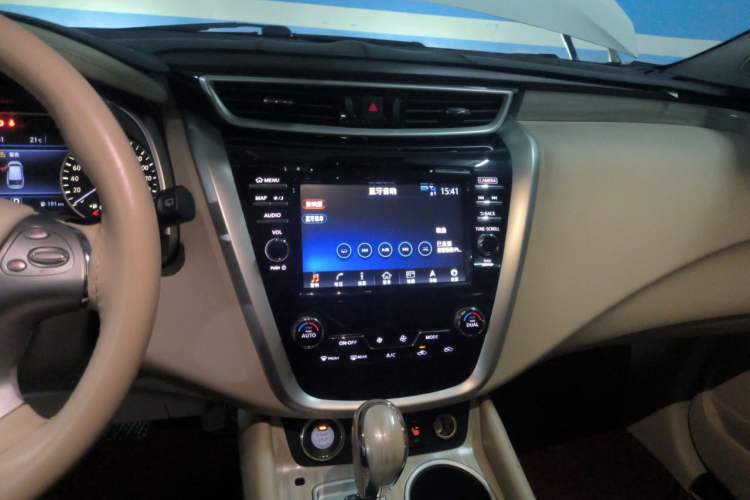 Used Nissan Murano 2015 2.5L XV RES Plus Two-Wheel-Drive Touring Edition Audio And AC Panel
