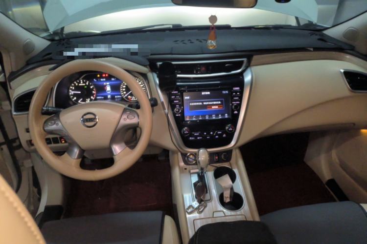 Used Nissan Murano 2015 2.5L XV RES Plus Two-Wheel-Drive Touring Edition Center Console