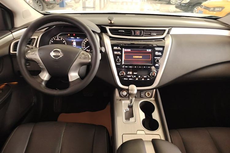 Used Nissan Murano 2015 2.5L XL Two-Wheel Drive Smart Edition Center Console