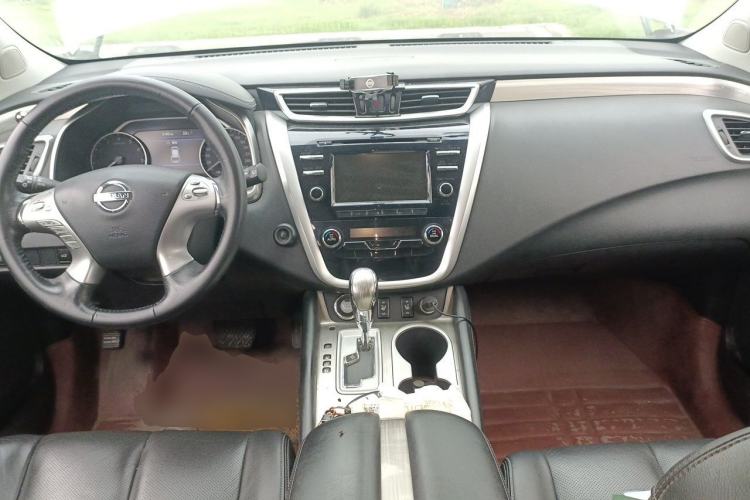 Used Nissan Murano 2015 2.5L XL Two-Wheel Drive Smart Edition Center Console