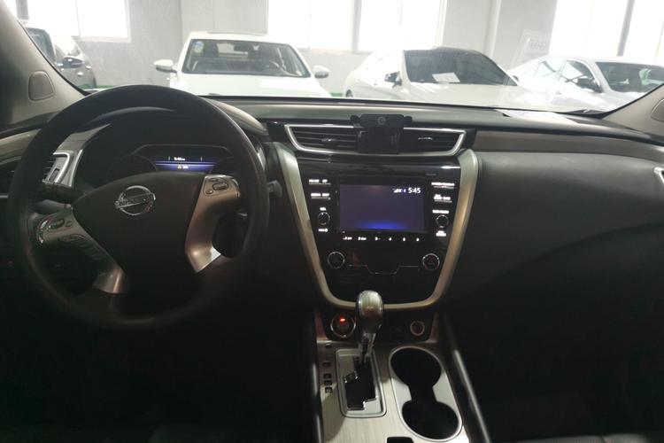 Used Nissan Murano 2015 2.5L XL Two-Wheel Drive Smart Edition Center Console