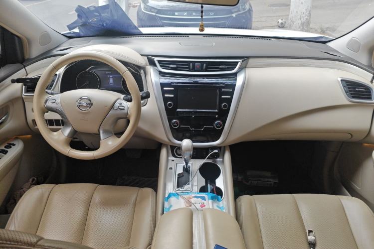 Used Nissan Murano 2015 2.5L XL Two-Wheel Drive Smart Edition Center Console