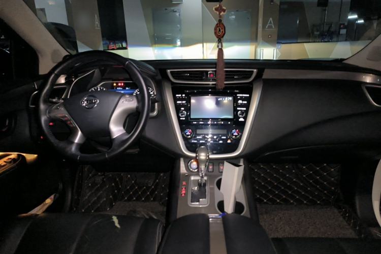 Used Nissan Murano 2015 2.5L XL Two-Wheel Drive Smart Edition Center Console
