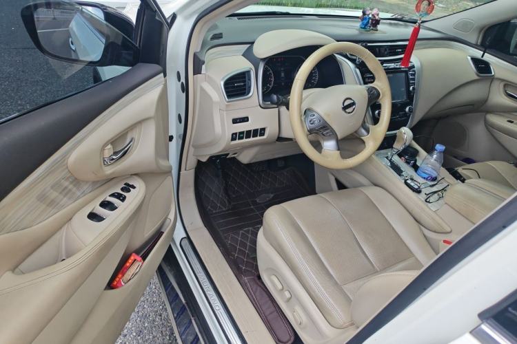 Used Nissan Murano 2015 2.5L XV RES Plus Two-Wheel-Drive Touring Edition Driver Seat