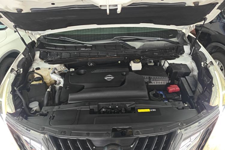 Used Nissan Murano 2015 2.5L XE Two-Wheel-Drive Elite Edition Engine Bay