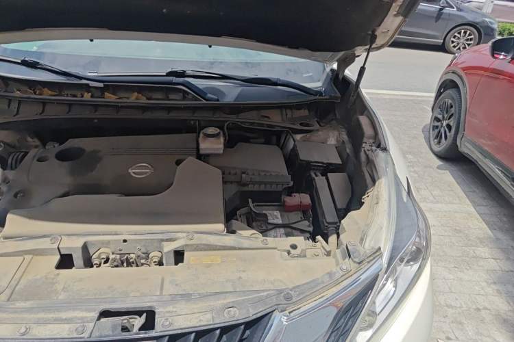 Used Nissan Murano 2015 2.5L XL Two-Wheel Drive Smart Edition Engine Bay Left