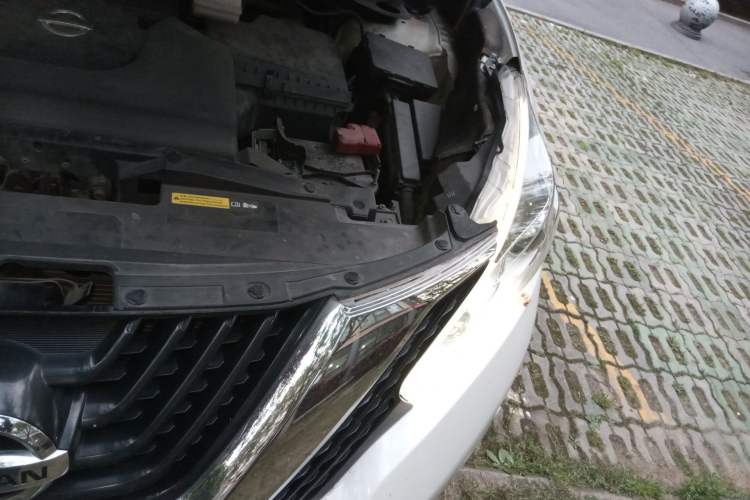 Used Nissan Murano 2015 2.5L XL Two-Wheel Drive Smart Edition Engine Bay Left