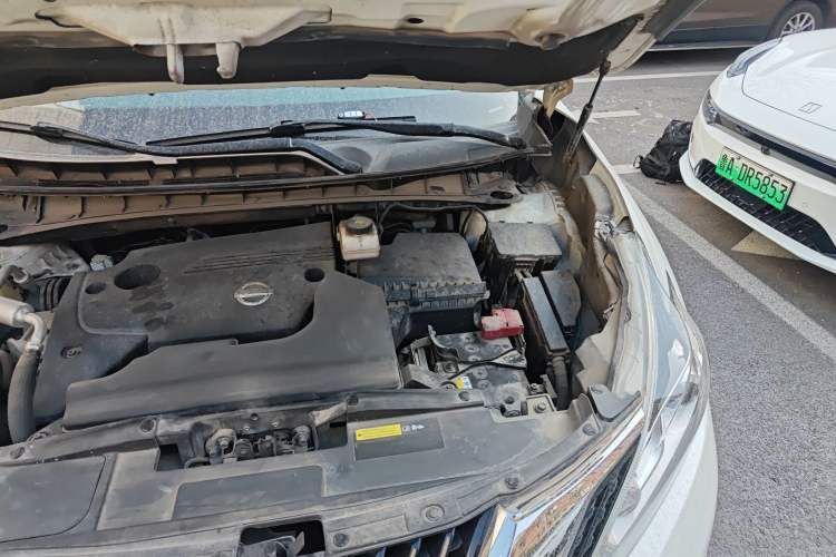 Used Nissan Murano 2015 2.5L XL Two-Wheel Drive Smart Edition Engine Bay Left