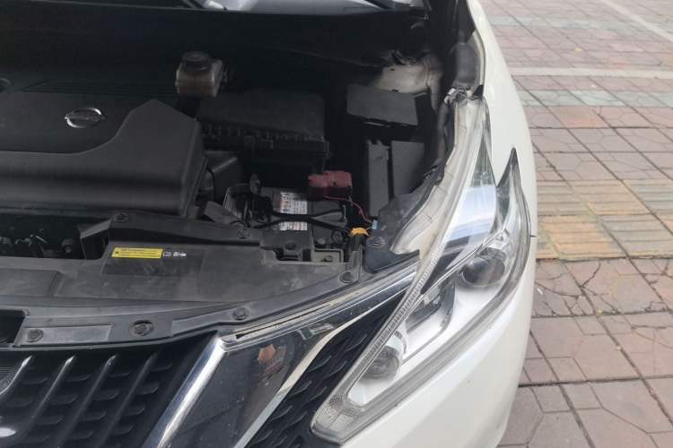 Used Nissan Murano 2015 2.5L XL Two-Wheel Drive Smart Edition Engine Bay Left