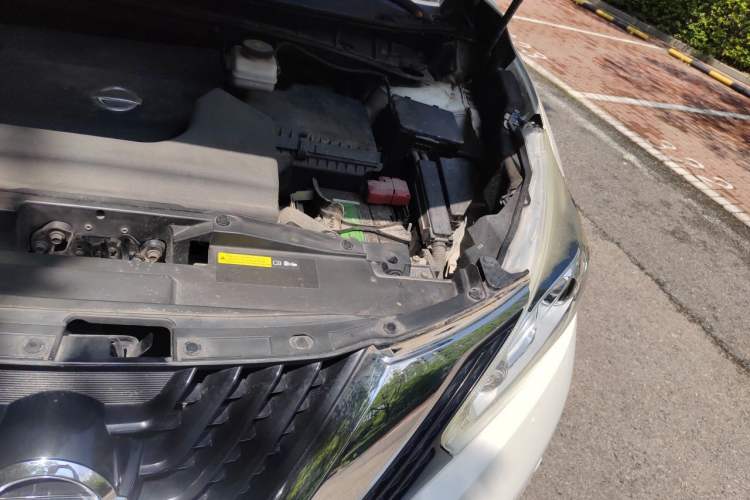 Used Nissan Murano 2015 2.5L XL NAVI Plus Two-Wheel Drive Smart Edition Engine Bay Left