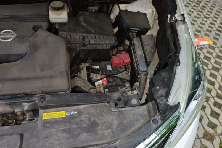 Used Nissan Murano 2015 2.5L XL Two-Wheel Drive Smart Edition Engine Bay Left