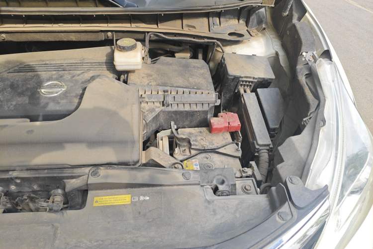 Used Nissan Murano 2015 2.5L XL Two-Wheel Drive Smart Edition Engine Bay Left