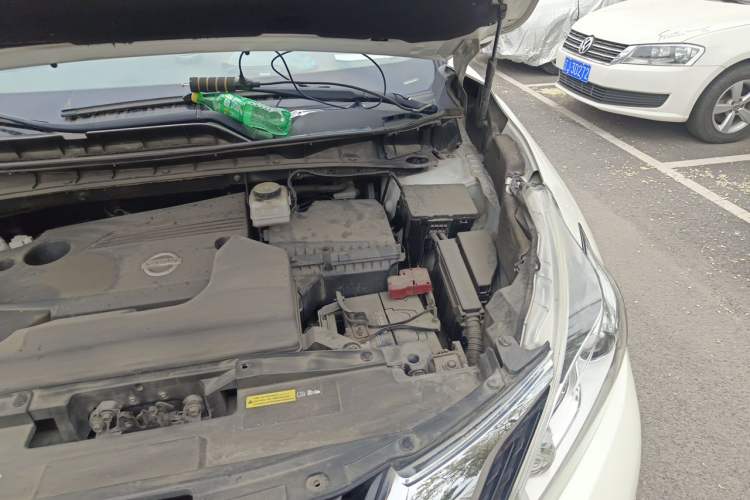 Used Nissan Murano 2015 2.5L XL Two-Wheel Drive Smart Edition Engine Bay Left