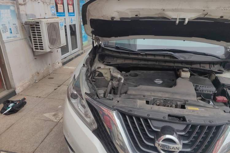 Used Nissan Murano 2015 2.5L XL Two-Wheel Drive Smart Edition Engine Bay Right