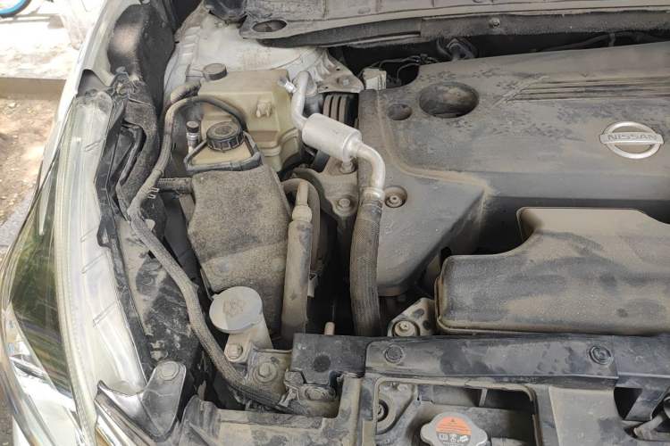 Used Nissan Murano 2015 2.5L XL Two-Wheel Drive Smart Edition Engine Bay Right