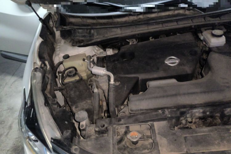 Used Nissan Murano 2015 2.5L XV RES Plus Two-Wheel-Drive Touring Edition Engine Bay Right