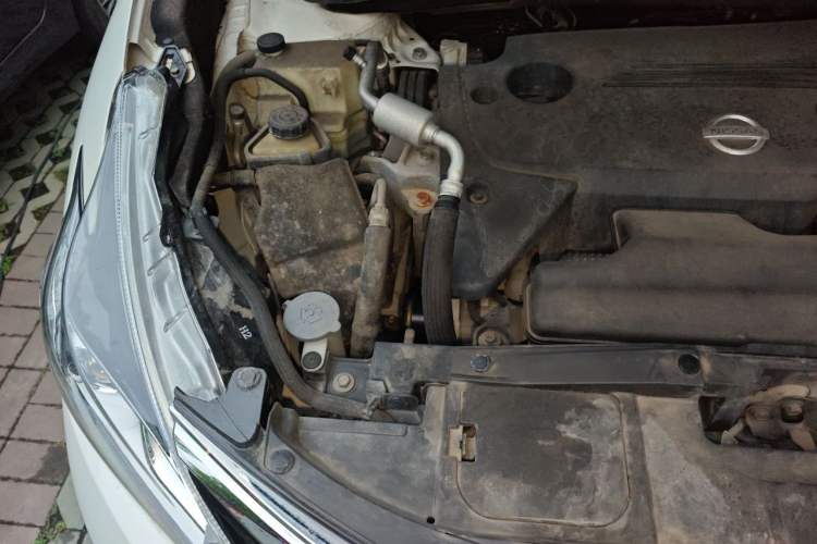 Used Nissan Murano 2015 2.5L XL Two-Wheel Drive Smart Edition Engine Bay Right