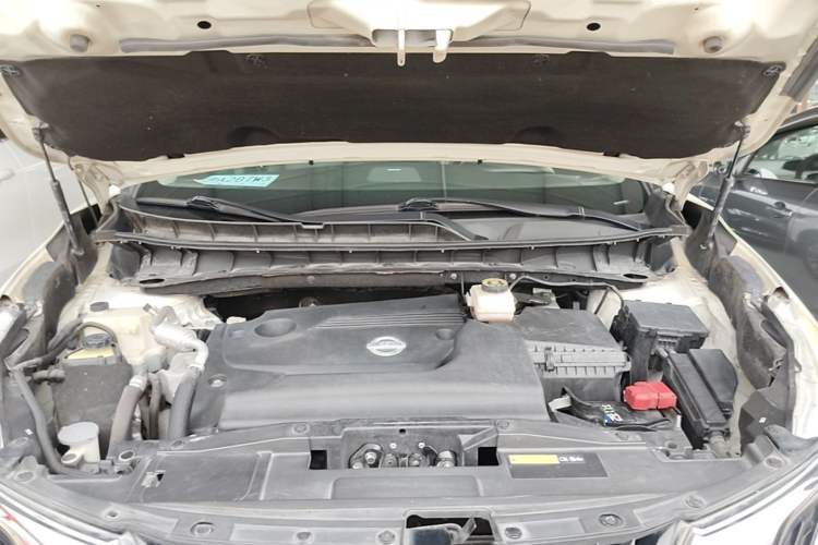 Used Nissan Murano 2015 2.5L XL Two-Wheel Drive Smart Edition Engine Bay