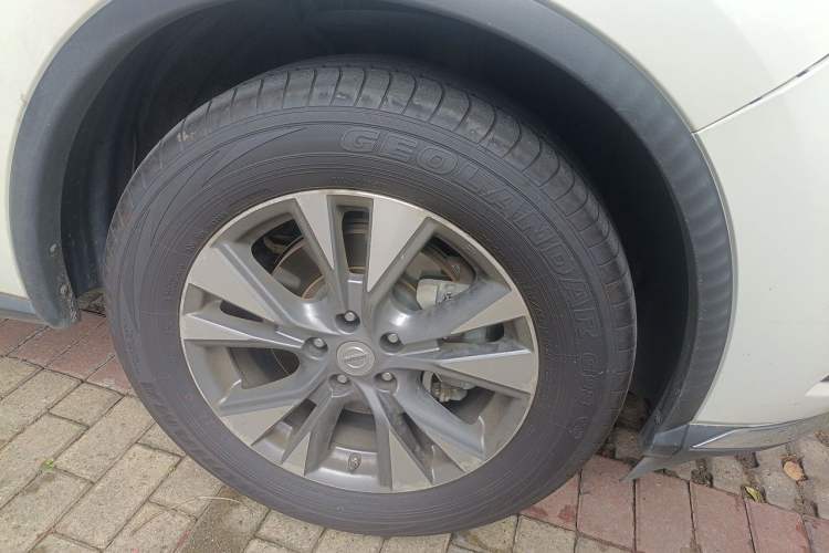 Used Nissan Murano 2015 2.5L XL Two-Wheel Drive Smart Edition Exterior 1