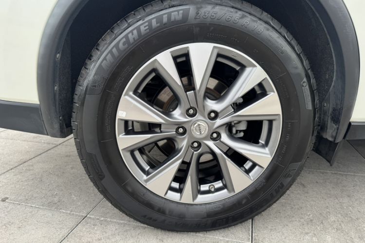 Used Nissan Murano 2015 2.5L XL Two-Wheel Drive Smart Edition Exterior 5