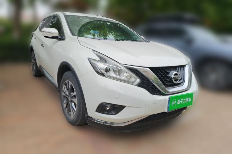 Used Nissan Murano 2015 2.5L XL Two-Wheel Drive Smart Edition Front Right 45 Deg