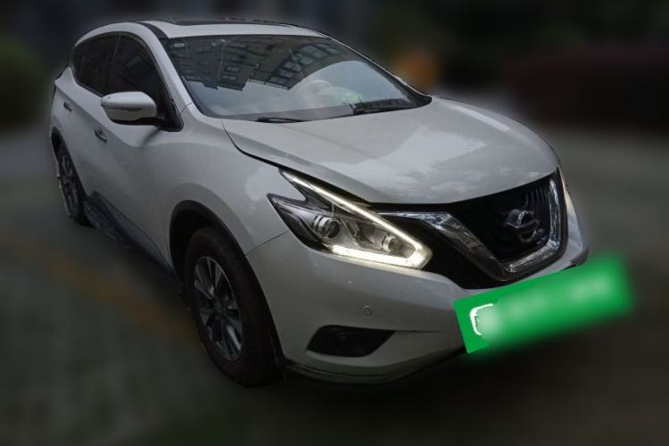 Used Nissan Murano 2015 2.5L XL Two-Wheel Drive Smart Edition Front Right 45 Deg