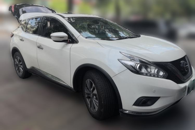 Used Nissan Murano 2015 2.5L XL Two-Wheel Drive Smart Edition Front Right 45 Deg