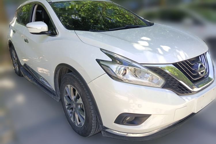 Used Nissan Murano 2015 2.5L XL Two-Wheel Drive Smart Edition Front Right 45 Deg
