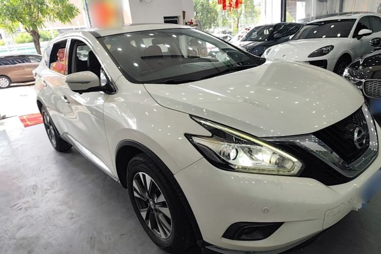 Used Nissan Murano 2015 2.5L XL Two-Wheel Drive Smart Edition Front Right 45 Deg