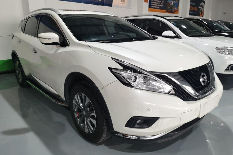 Used Nissan Murano 2015 2.5L XL Two-Wheel Drive Smart Edition Front Right 45 Deg