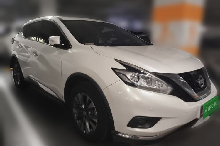 Used Nissan Murano 2015 2.5L XL Two-Wheel Drive Smart Edition Front Right 45 Deg