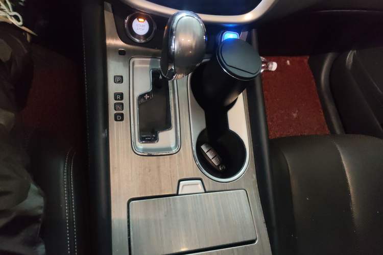 Used Nissan Murano 2015 2.5 S/C HEV XL Two-Wheel Drive Hybrid Luxury Edition Gear Lever