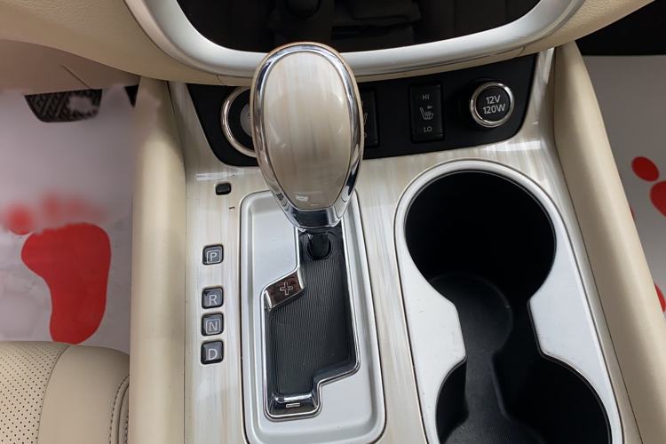 Used Nissan Murano 2015 2.5L XL Two-Wheel Drive Smart Edition Gear Lever