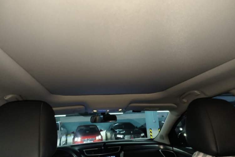 Used Nissan Murano 2015 2.5L XL Two-Wheel Drive Smart Edition Headliner