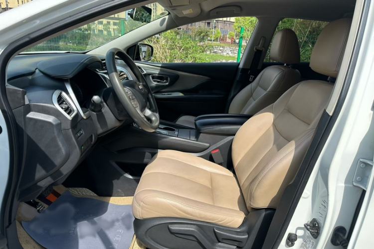 Used Nissan Murano 2015 2.5L XE Two-Wheel-Drive Elite Edition Interior 1