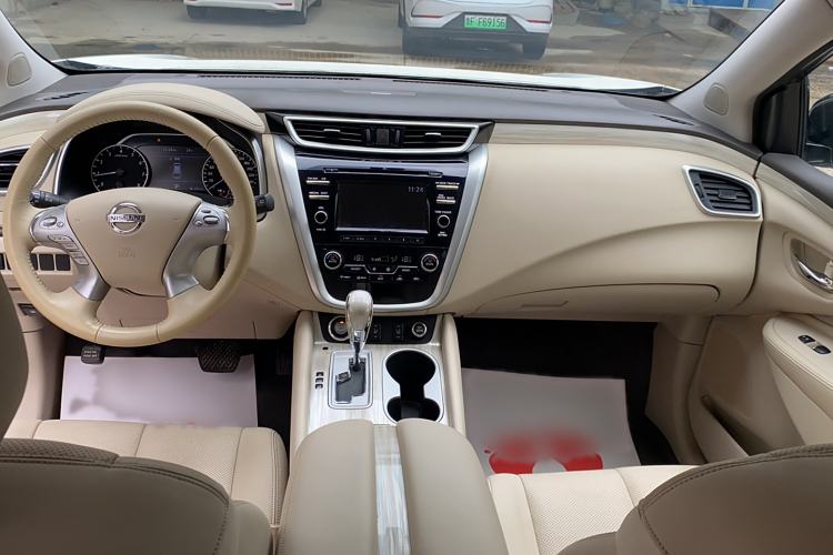 Used Nissan Murano 2015 2.5L XL Two-Wheel Drive Smart Edition Interior 2