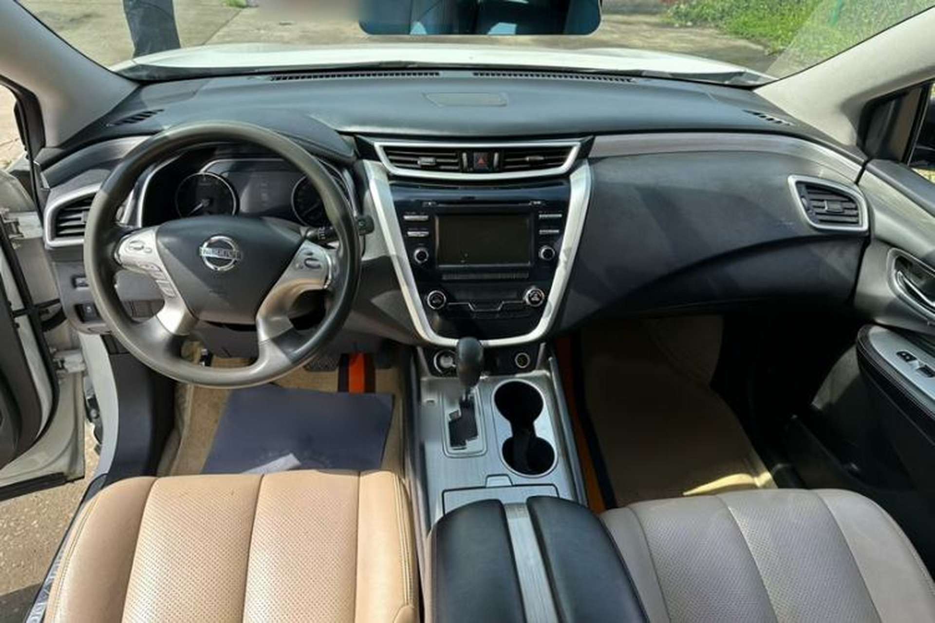 Used Nissan Murano 2015 2.5L XE Two-Wheel-Drive Elite Edition Interior 3