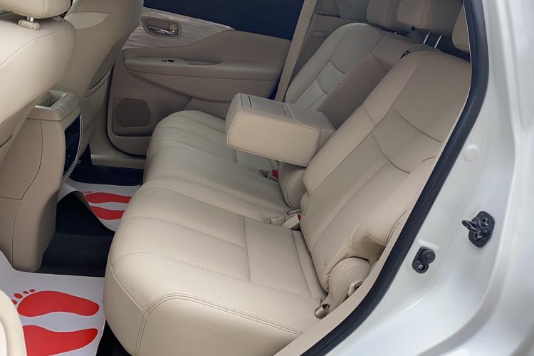Used Nissan Murano 2015 2.5L XL Two-Wheel Drive Smart Edition Interior 3