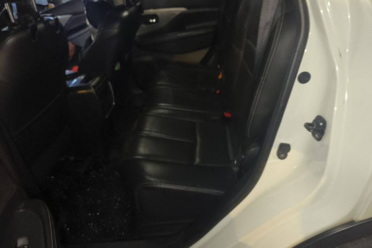 Used Nissan Murano 2015 2.5L XL Two-Wheel Drive Smart Edition Interior 4