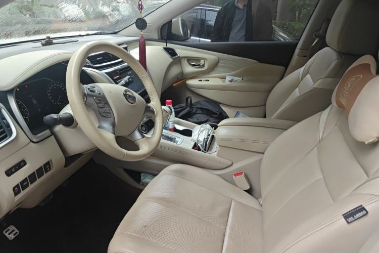 Used Nissan Murano 2015 2.5L XV RES Plus Two-Wheel-Drive Touring Edition Left Front Seat