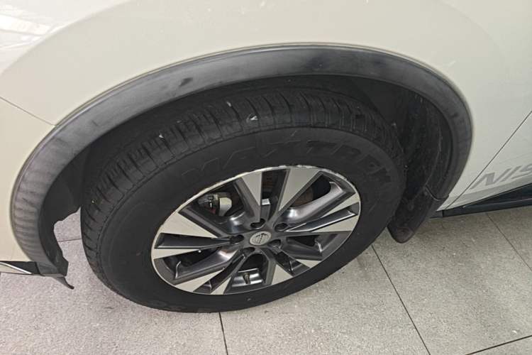 Used Nissan Murano 2015 2.5L XE Two-Wheel-Drive Elite Edition Left Front Wheel Hub