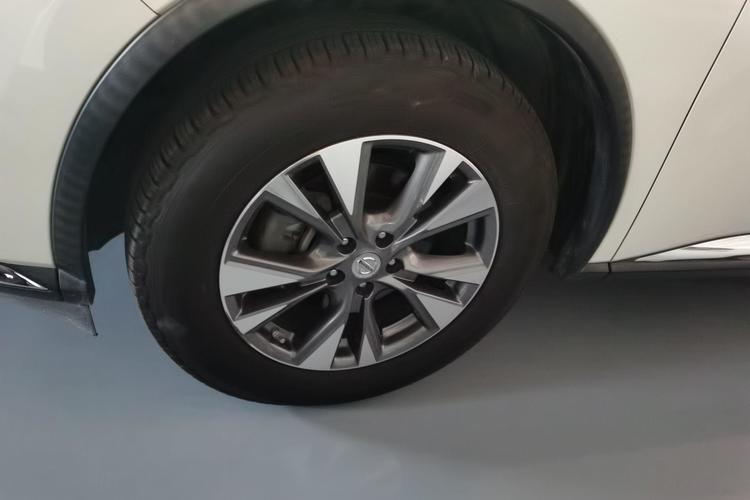 Used Nissan Murano 2015 2.5L XL Two-Wheel Drive Smart Edition Left Front Wheel Hub