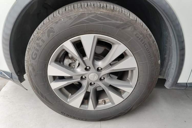 Used Nissan Murano 2015 2.5L XL Two-Wheel Drive Smart Edition Left Front Wheel Hub